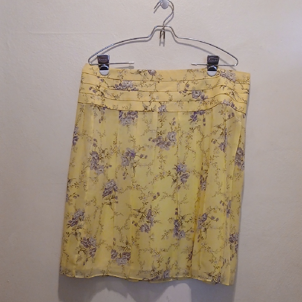 Banana Republic Yellow Ruffled Mini Skirt Casual Resort Wear